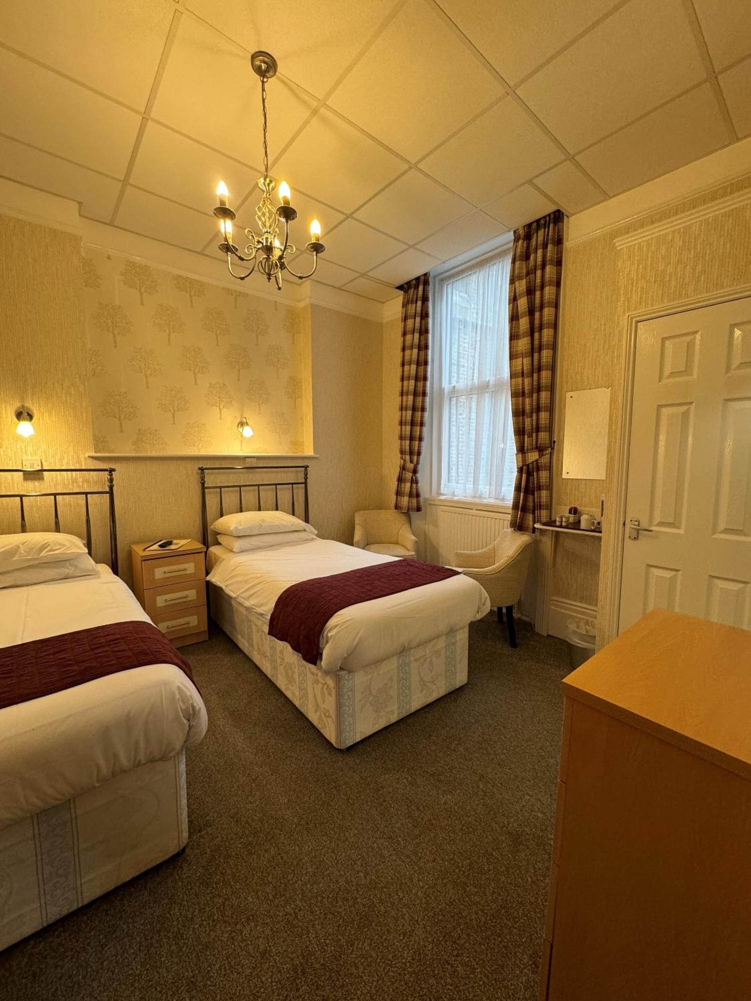 Haddon Hall Hotel Істборн Номер фото